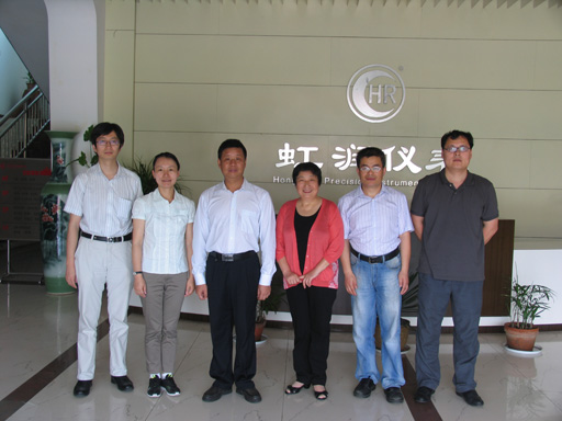 上海理工大學(xué)領(lǐng)導(dǎo)、教授一行考察虹潤(rùn)公司